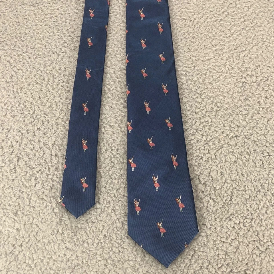 CHAPS Hulu Dancer AOP 58 英寸领带丝绸蓝色领带 — 第 3/4 张图片