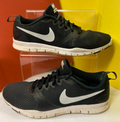 nike flex essential tr trainer