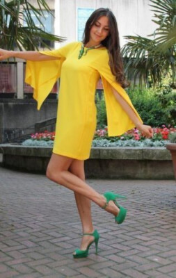 A749 ZARA RARE YELLOW DRESS WITH CAPE SLEEVES MOST