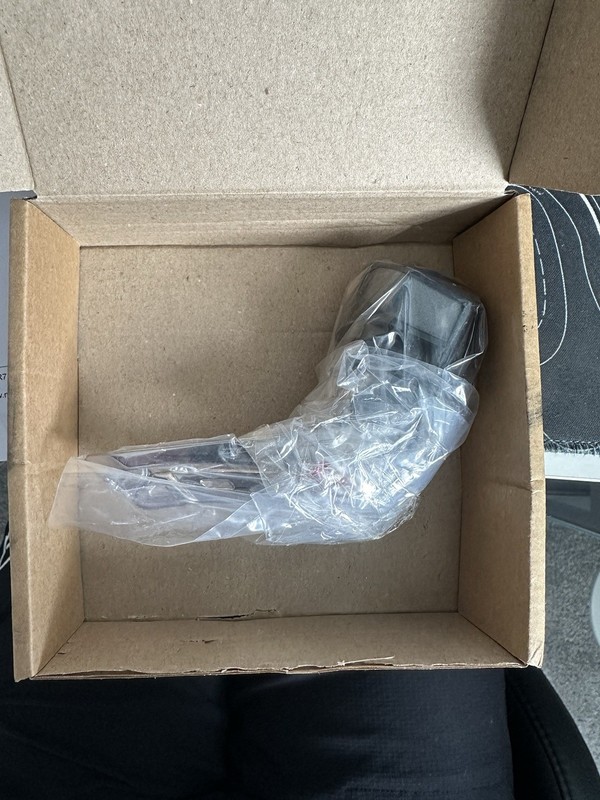 Shimano Dura Ace R9150 Di2 11-Speed Front Derailleur- Brand New Unused