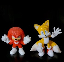 2 McDONALD'S Sonic The Hedgehog Movie HAPPY MEAL TOYS Friends Tails Knuckles