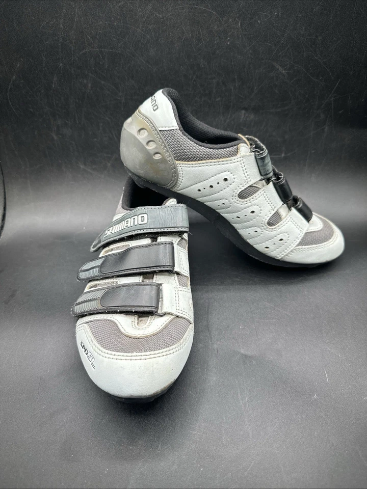 Tênis de ciclismo Shimano SH-R097W SPD SL cinza feminino tamanho UE 40 EUA 7 25,2cm - Imagem 2 de 4