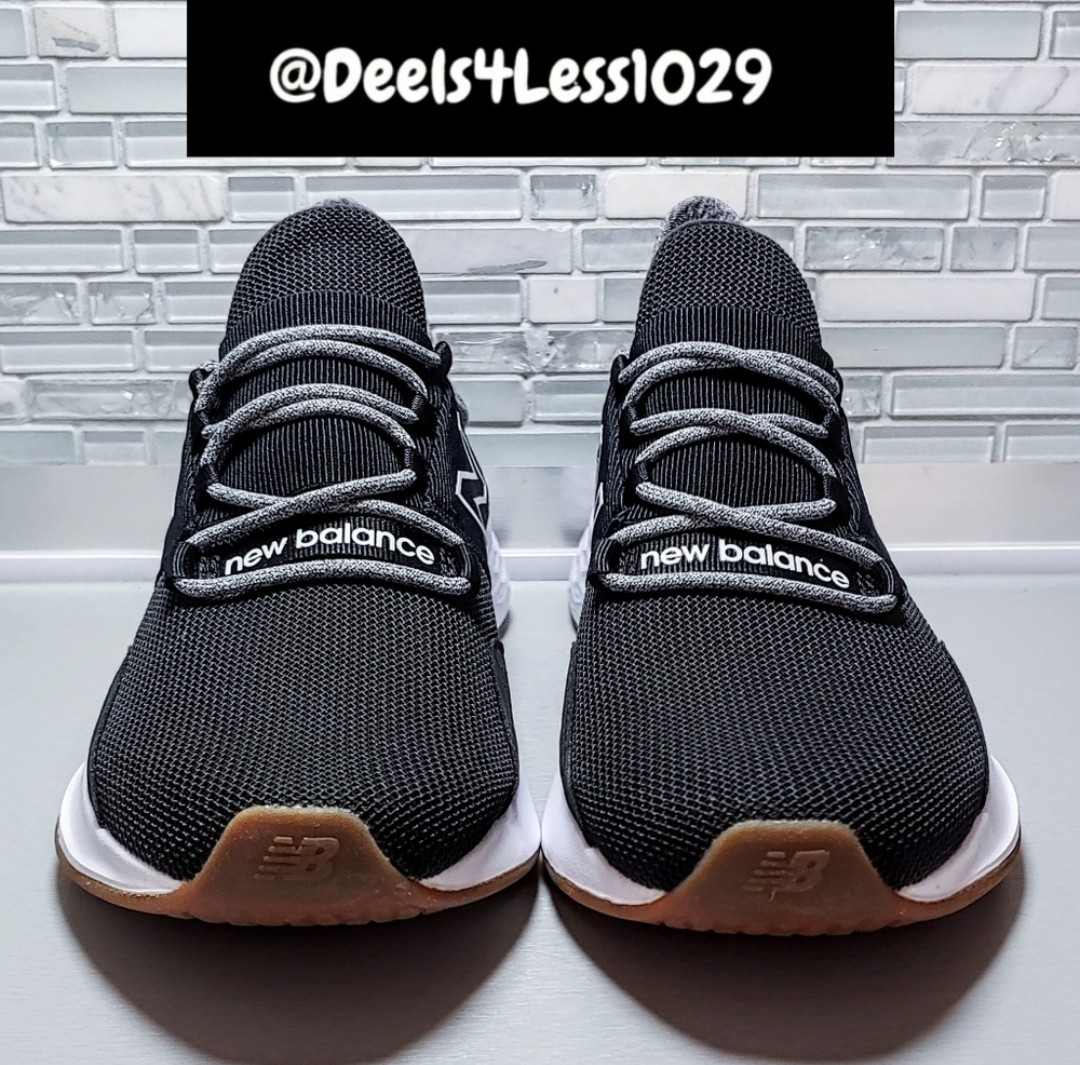 Size 11 - New Balance Fresh Foam Roav Tee Shirt - Black  display picture 1