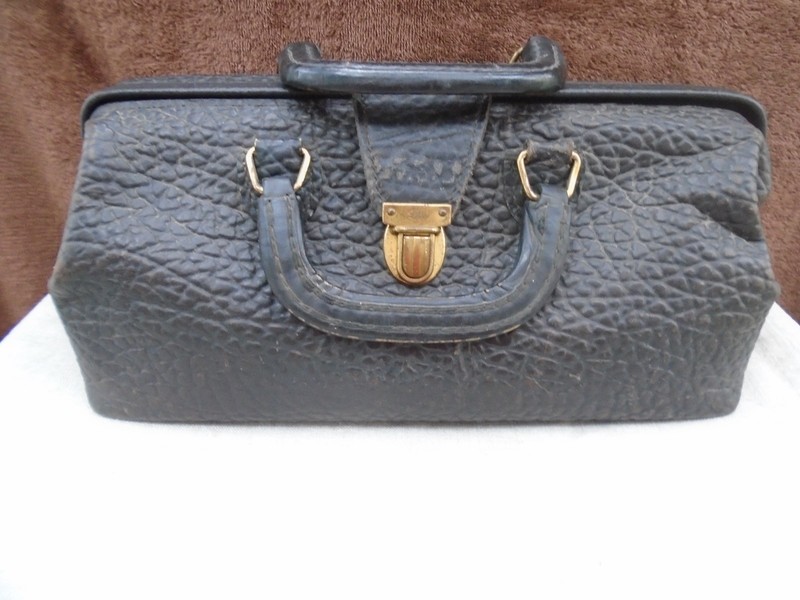 Vintage Lilly Leather Doctor Bag Antique Doctor's Nurse Medical Medicine