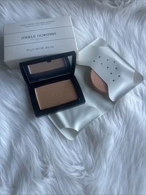 Merle Norman Total Finish Compact Makeup DELICATE BEIGE  NIB FAST SHIP (NEW)