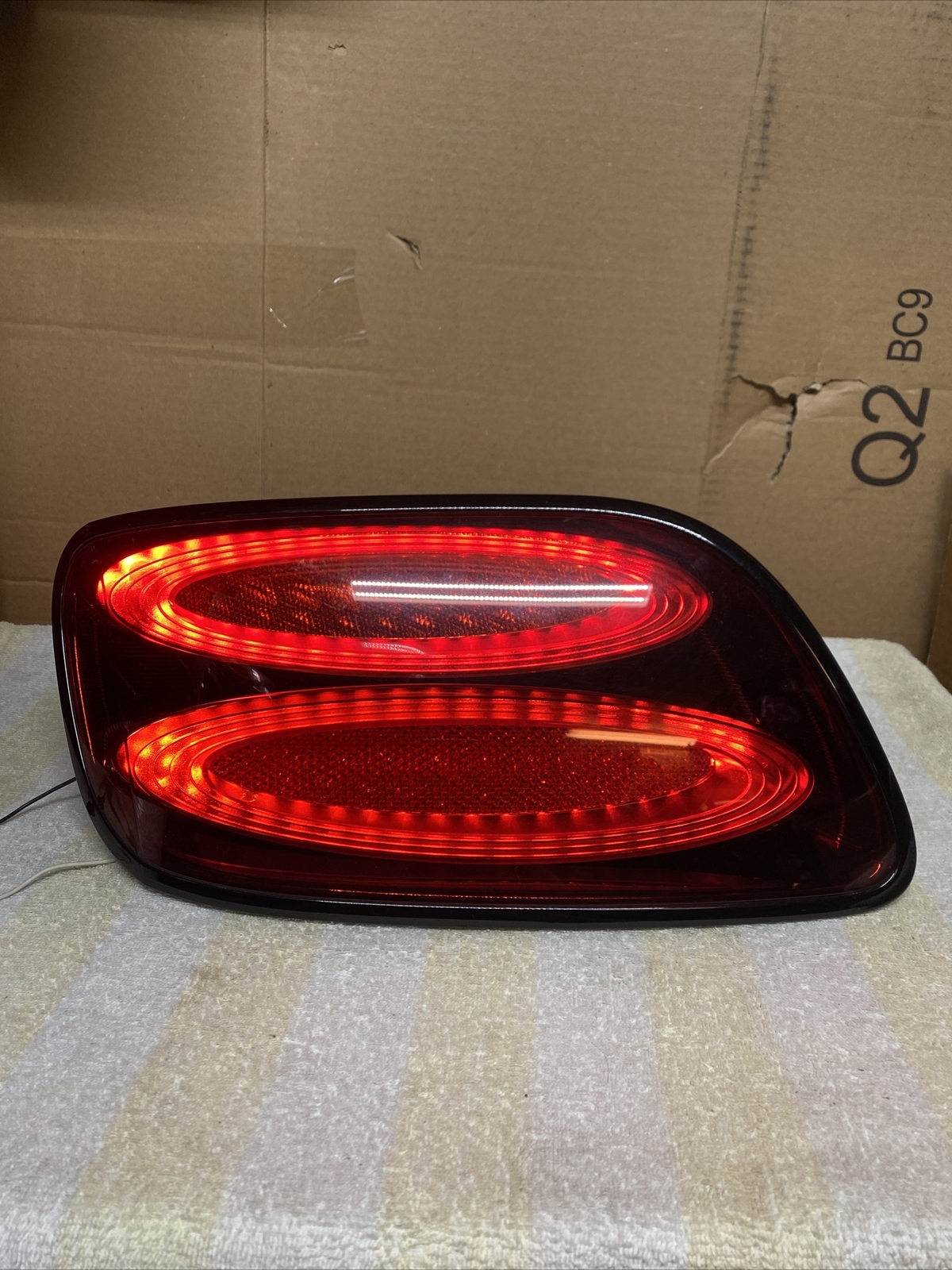 2015-2017 Bentley GT Left / Driver Side LED Tested Taillight OEM Black Trim