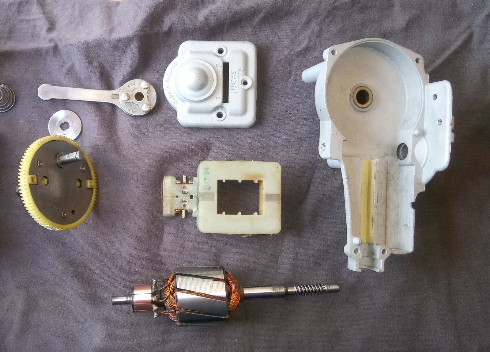 reconditioning of lucas dr3 dr3a 6w 6wa crt Grelly UK