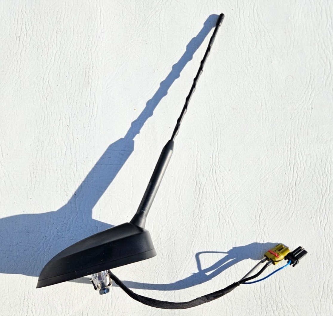 2013-2018 FORD ESCAPE REAR UPPER ROOF SATELITE RADIO ANTENNA W/ CABLE OEM