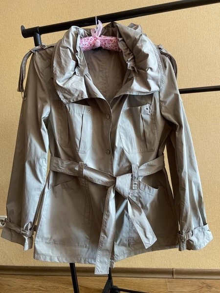 Women Elie Tahari Jacket Khaki M