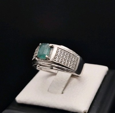 Handcrafted Natural Emerald Silver Ring for Men and Women