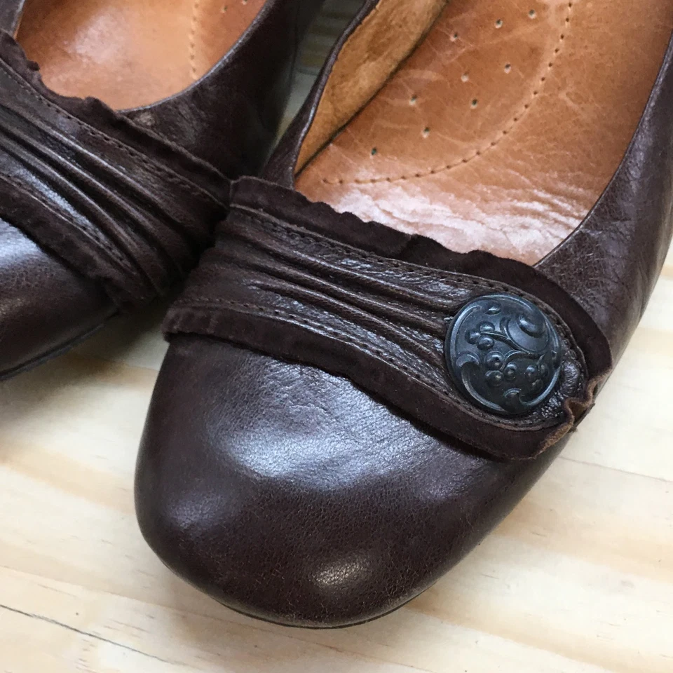 Naya Shoes Womens 7 Narrow Daria Pumps Brown Leather Casual Slip On Spool Heels - Image 4 of 4