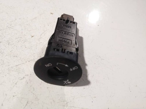 Passenger airbag on off switch