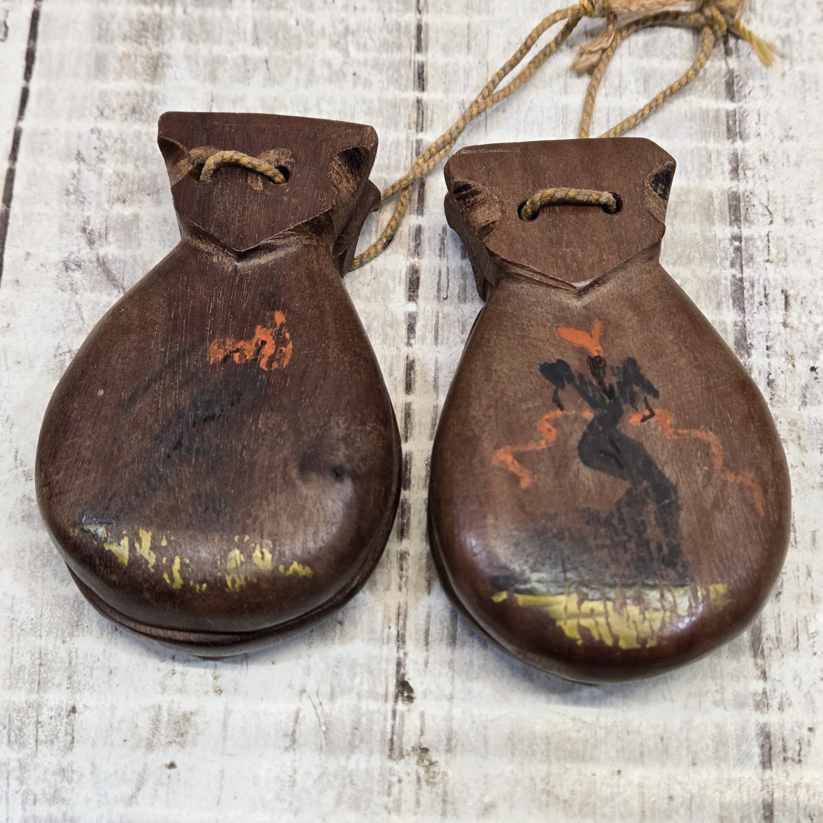 Set Of 2 Castanets Wooden Percussion Rustic Spanish Castanuelas VTG Rare HTF 