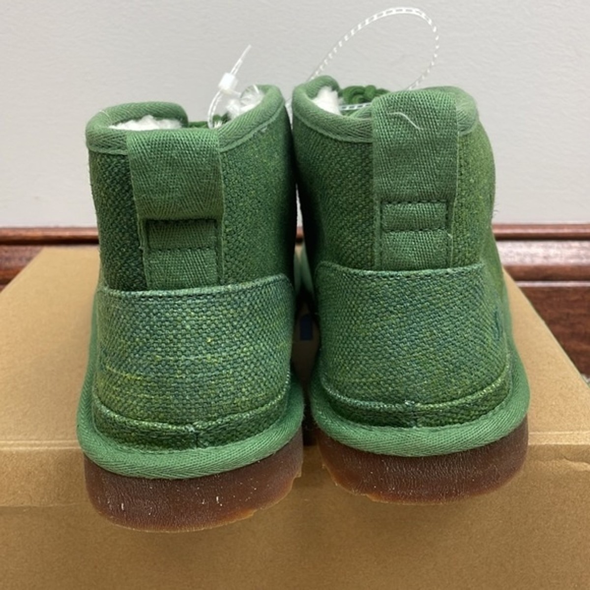 NWOT Men UGG SZ 10 Neumel Chukka Boots Tencel Natural Green  display picture 3