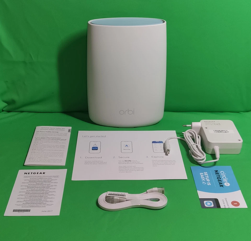 Netgear Orbi RBR50 Router -  AC3000 Mesh TRIBAND 4x-LAN USB WiFi WLAN bis 175 m²