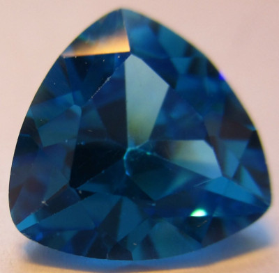 1 Cubic Zirkonia 10x10x10 mm, Trillion, Swiss Blue, Facetten- synthet. Edelstein