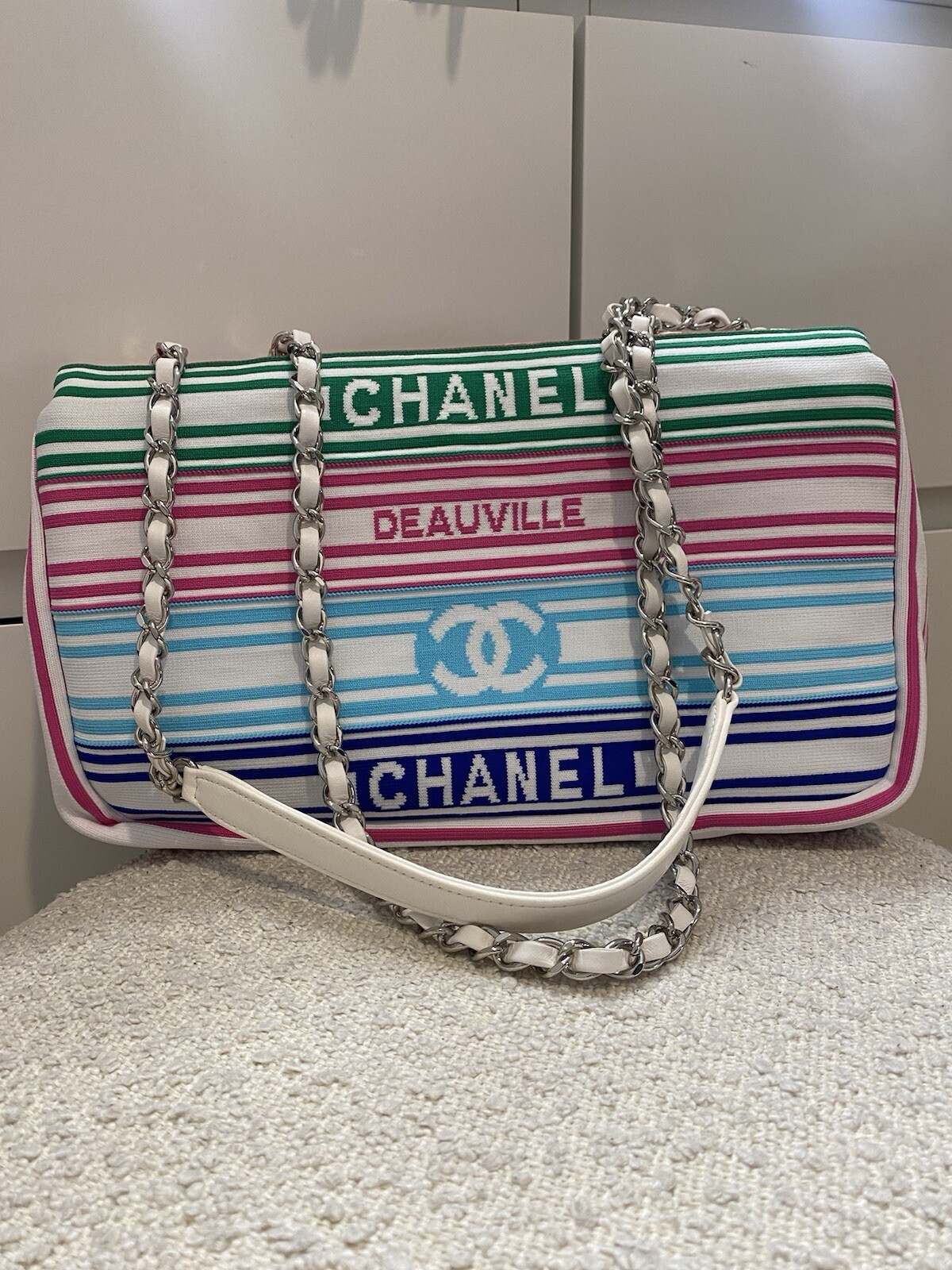 Chanel Flap Bag Medium Jersey Deauville image 3