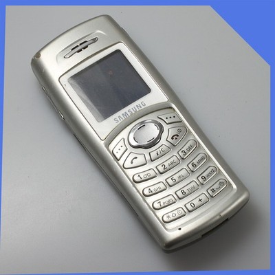 Retro Vintage Klassiker Samsung SGH-C100 Bar Silber Tasten Handy Funktioniert