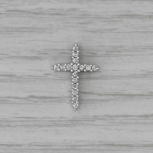 Pendentif Croix En Or 18 Carats Avec Diamant 0,20 Carats - Poids 7,46 G, Occasion