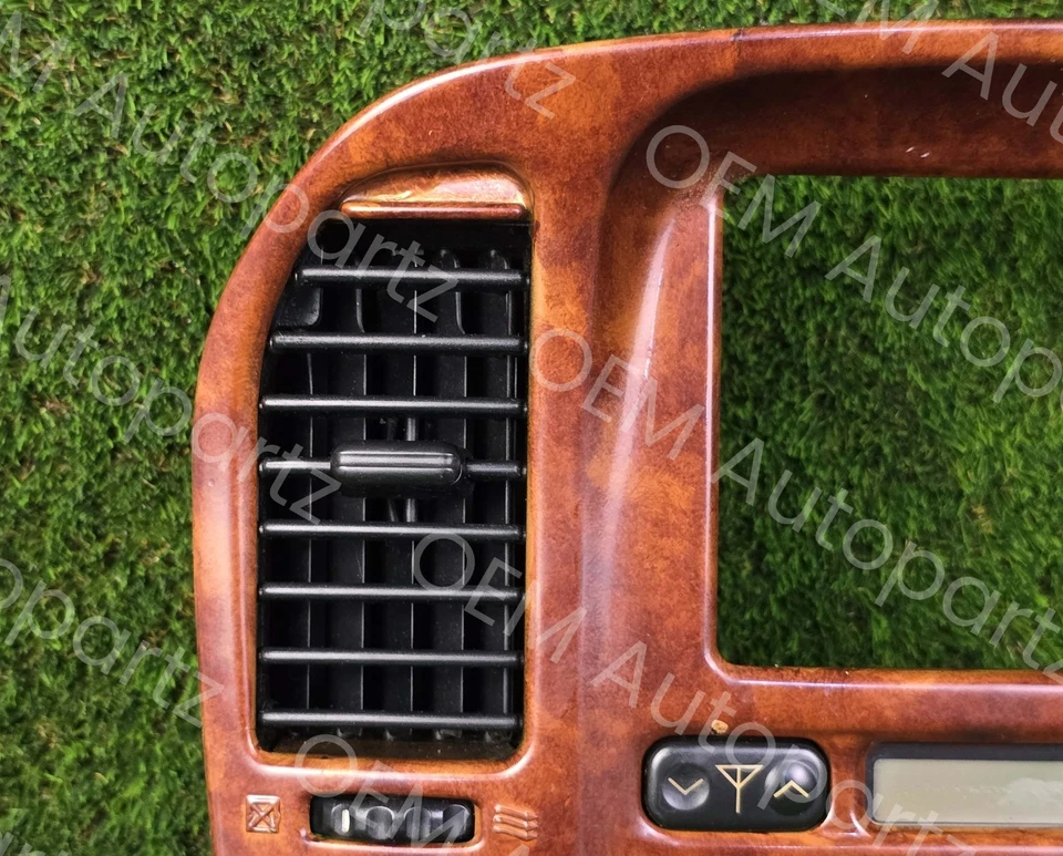 1998-2007 LEXUS LX470 CLIMATE CONTROL BEZEL VENTS 88650-60430 OEM - Image 4 of 4