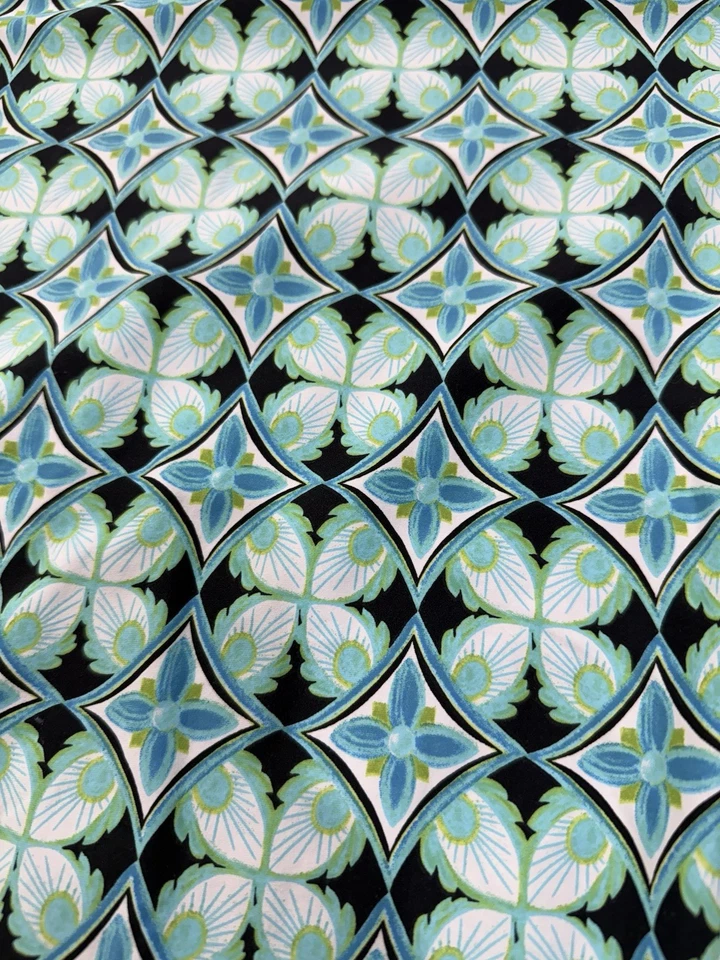 Top de natación Title Nine negro y verde azulado manga larga protector contra erupciones talla grande Foto 2 de 4