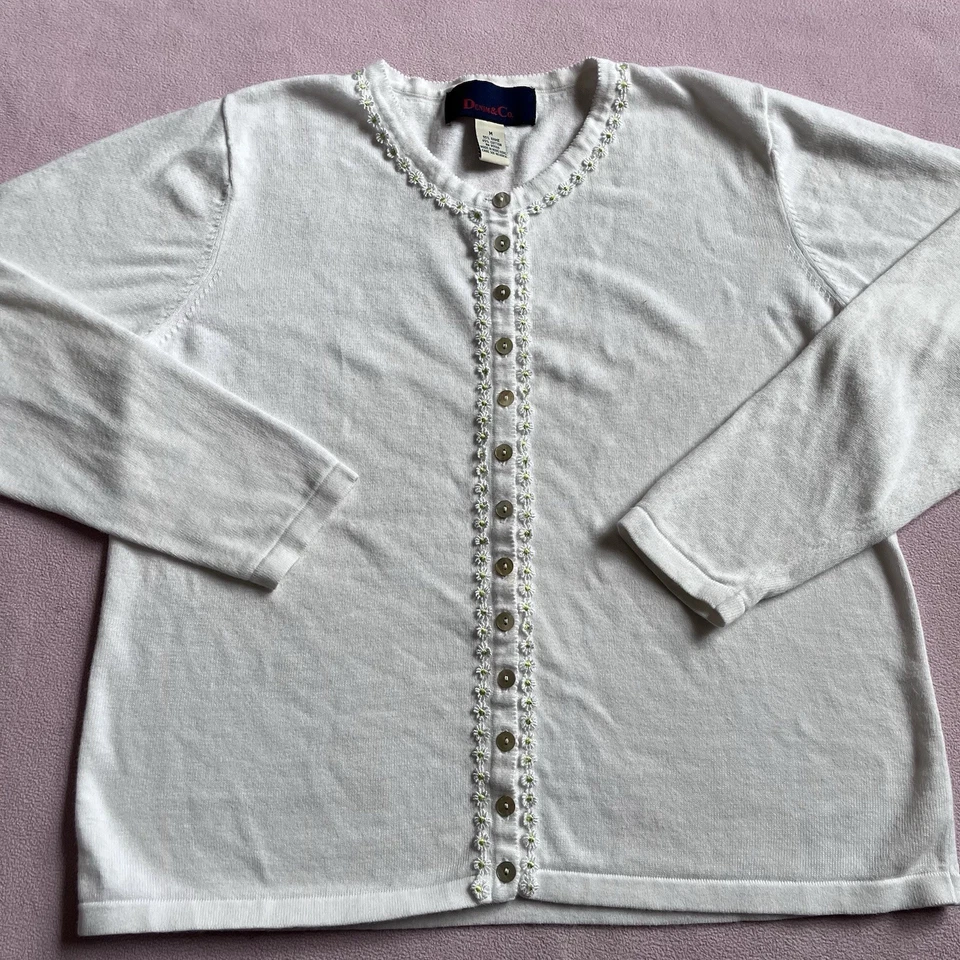 Cárdigan de Colección Para Mujer Abuela Core Margarita Talla Mediana Floral Con Botones Foto 3 de 4