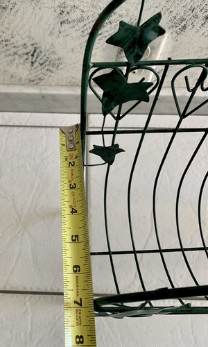 Green Grapevine Leaves Hearts Design Metal Newspaper Magazine Rack VTG 18” X 16” - Picture 12 of 12