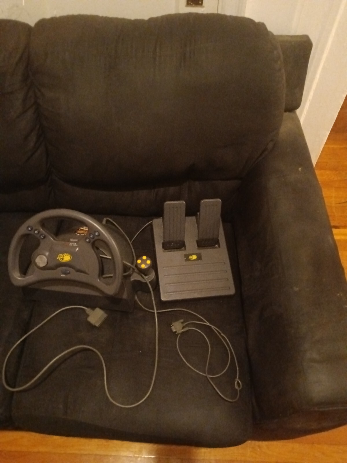 Mad Catz PlayStation 1 & 2 PS1 PS2 & Nintendo 64 N64 Steering Wheel and