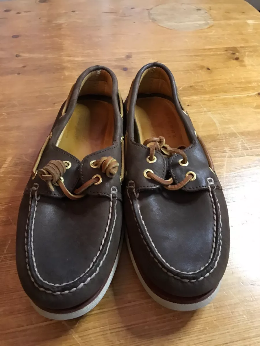 Gold clearance sperry shoes