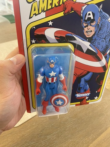 Hasbro Kenner Marvel Legends Retro Captain America 3.75" Figure New 2021 - Picture 8 of 10