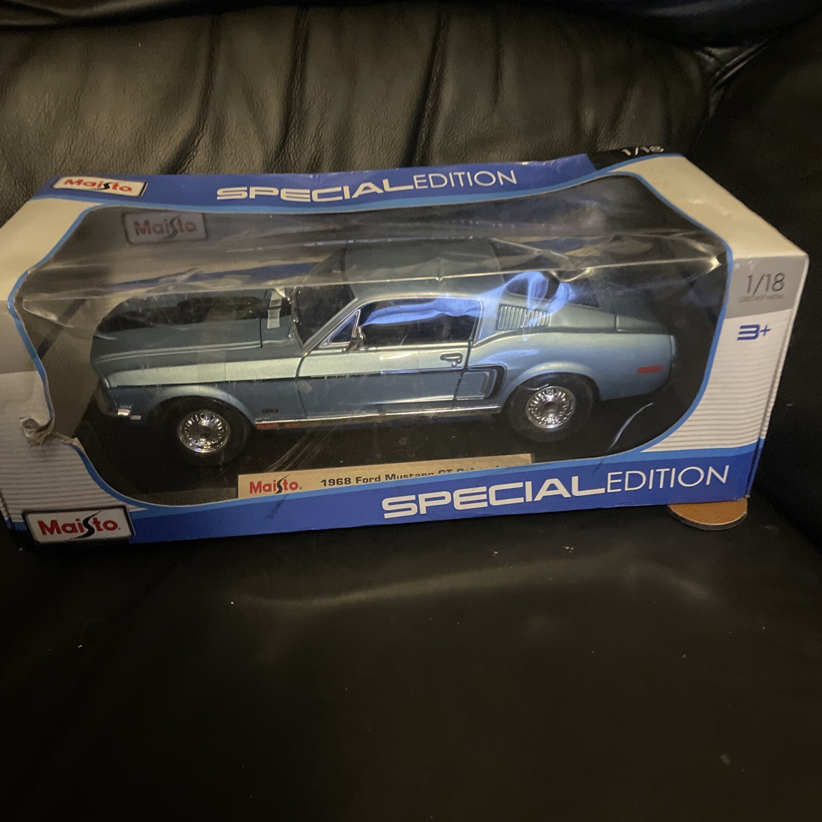 Picture 1 of 5