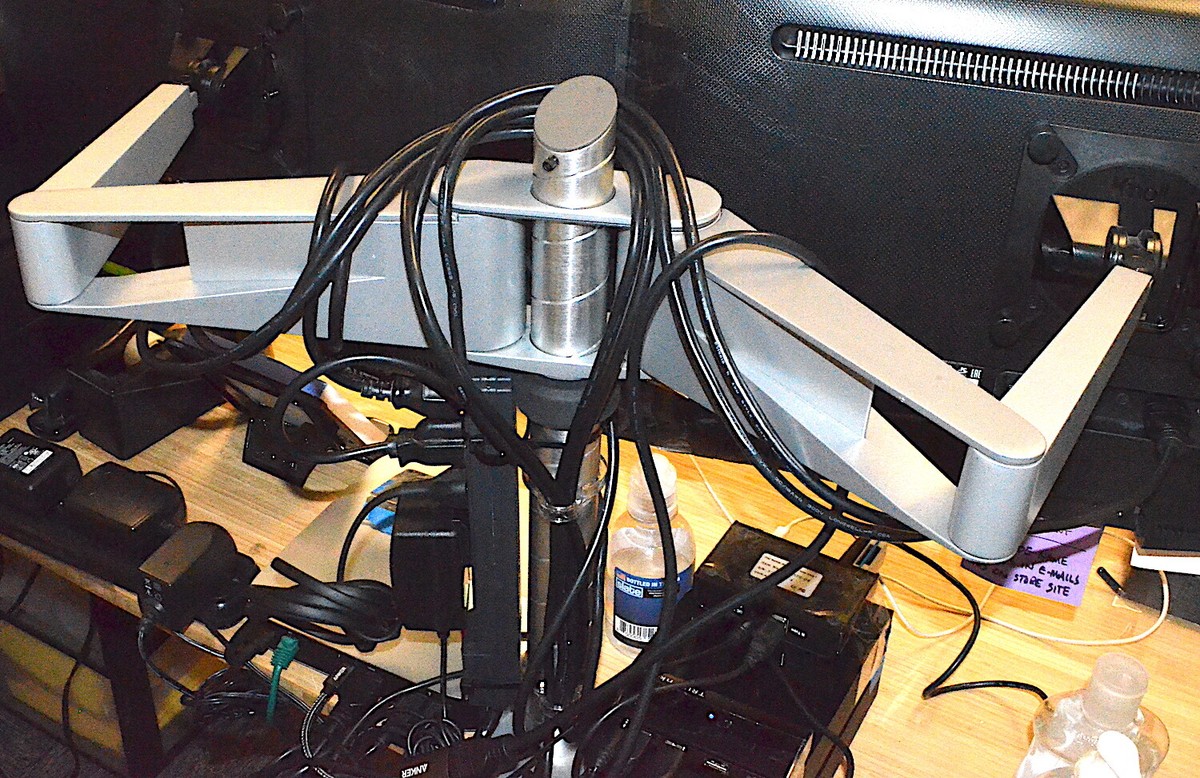 Vertikaler Doppelmonitorarm 'Viewmate 682' | BD24