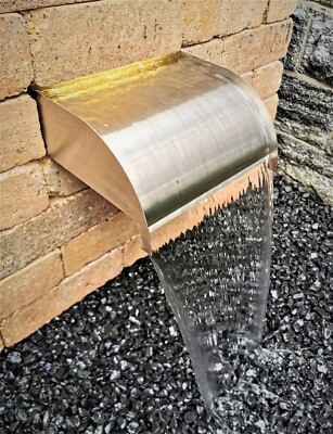 Wasserfall Mambo 45 cm abgerundet Edelstahl matt geb. mit LED-Beleuchtung Speyer
