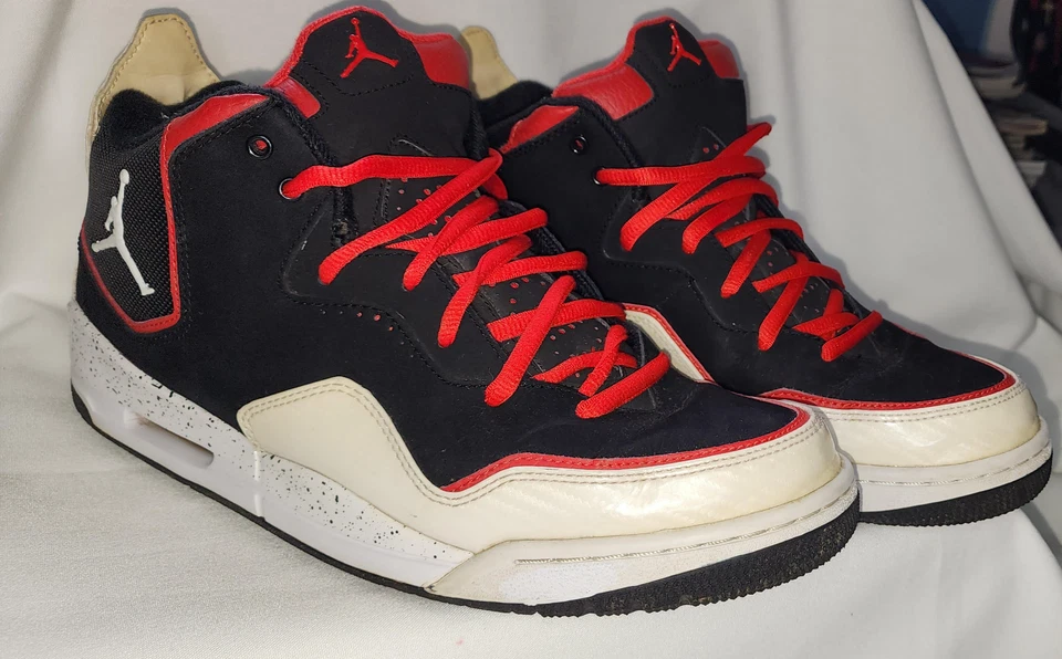 Air Jordan Courtside OG 2011 Masculino EUA: 11.5 Preto/Desafio Vermelho-Branco - Imagem 4 de 4