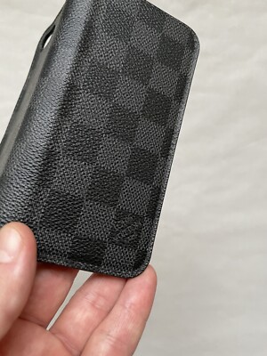 LOUIS VUITTON - ルイヴィトン iPhone5 5s SE Louis Vuitton iPhone 5/5S Сheckered Black Flip Phone Case