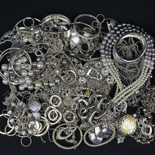 Craft Variety Jewelry Lot 3 lbs Silver Tone Sparkly Chunky Bling Chain