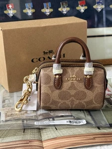 NWT COACH Mini Rowan Sac Satchel Charm en Toile Signature Sand Taupe CX068