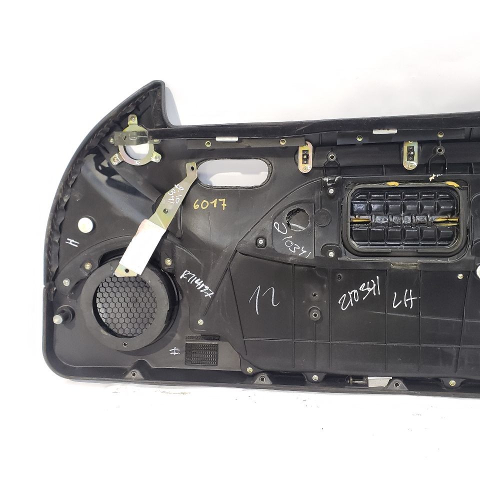 Used Part fits: 2002 Maserati SPYDER GT Grade B