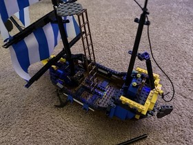 LEGO 6274 Caribbean Clipper 1989 Bluecoat Ship w Sails Cannons & Minifigs GREAT!