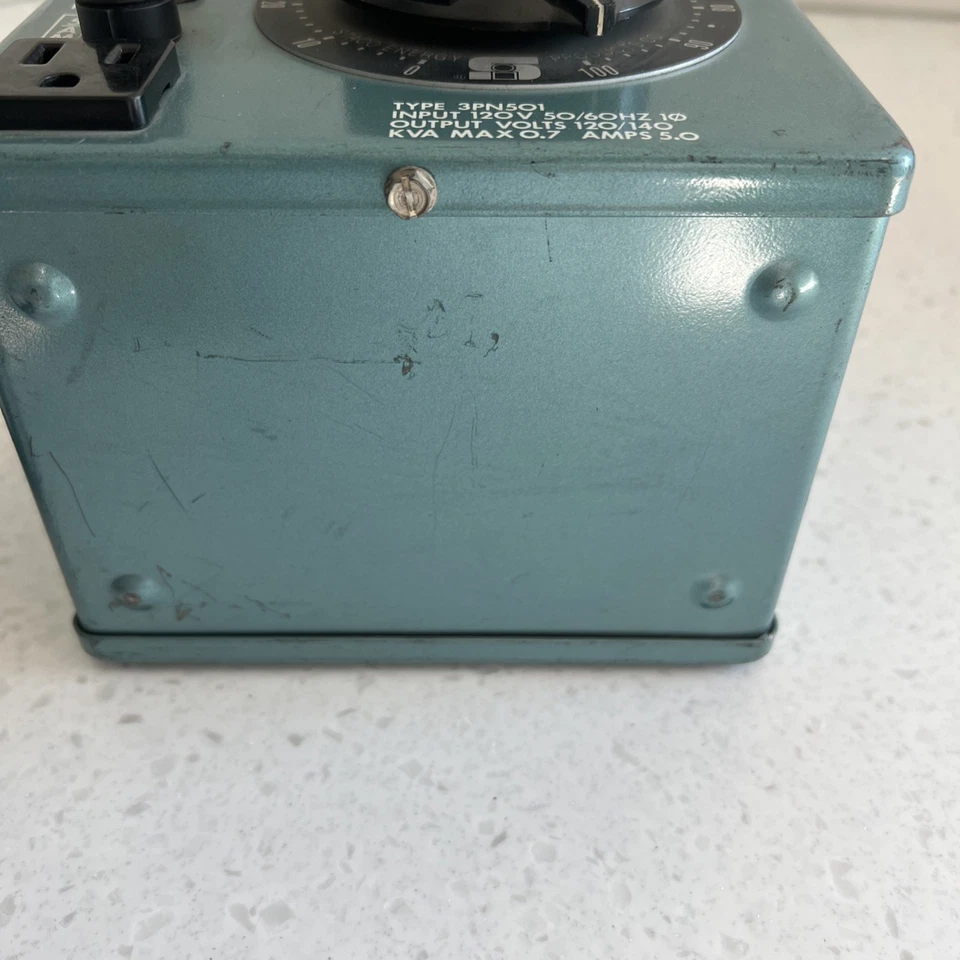 Staco 3PN501 Variable Transformer Input 120V Output 0-140V 5Amp - Image 3 of 4