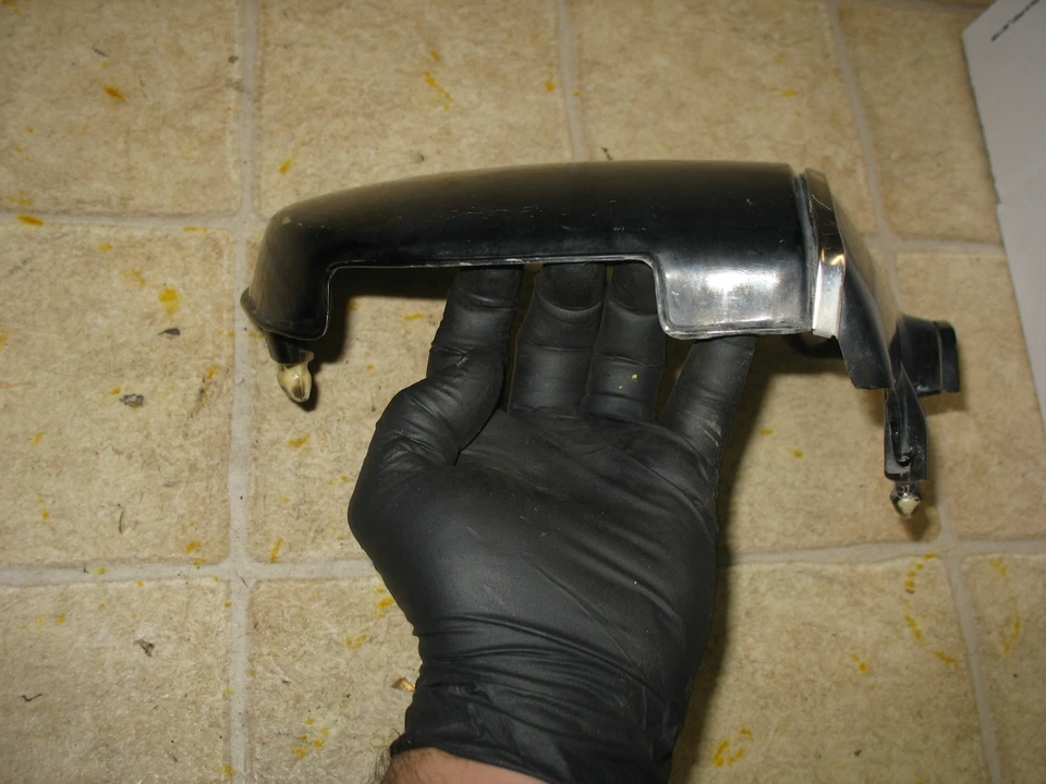 79 Honda CB400T Hawk I CB400 CB 400 T 400T RH tampa lateral direita - Imagem 4 de 4