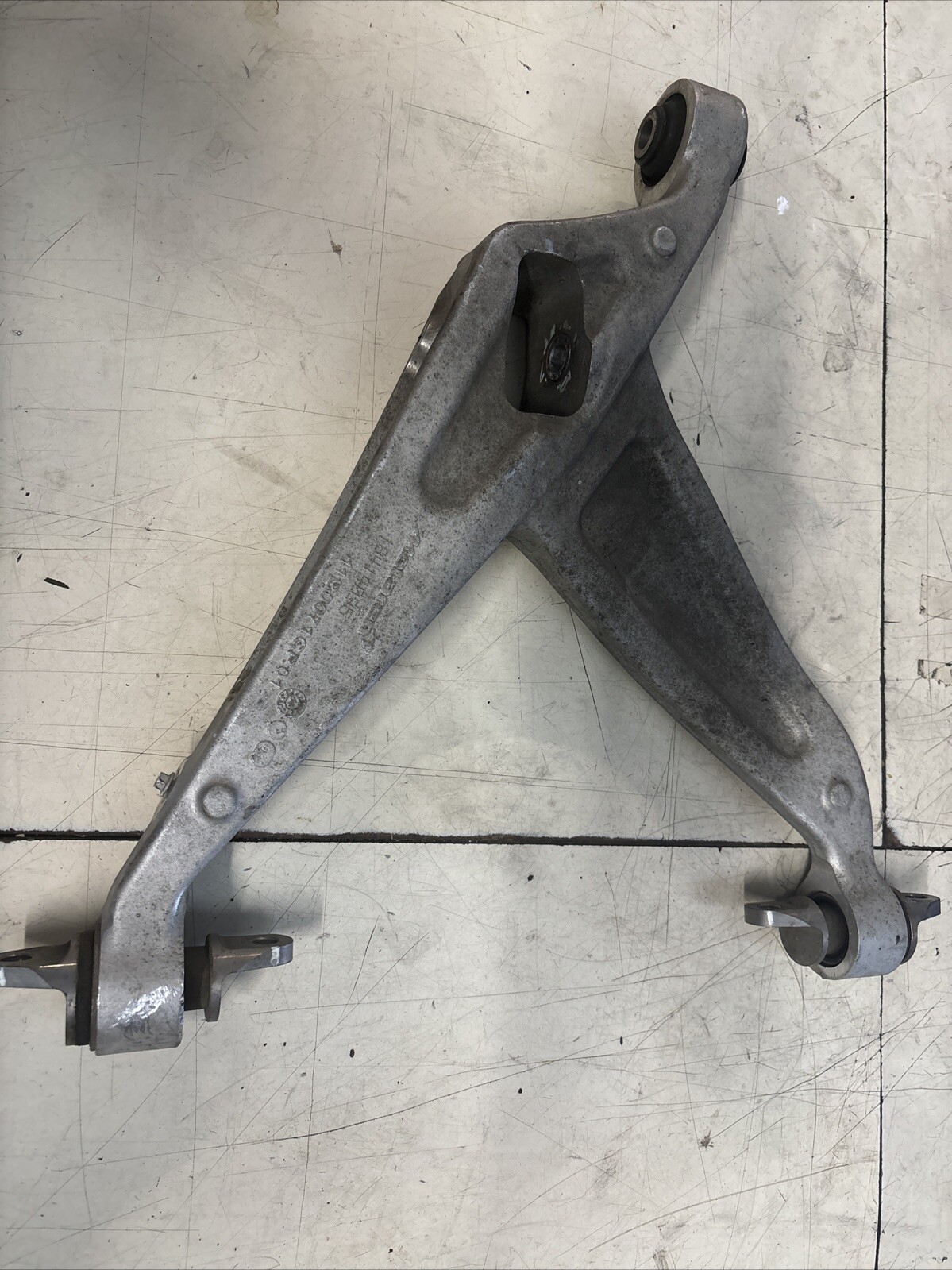 mclaren rear left control arm suspension 650s mp4-12c 675lt part 11b0071cp