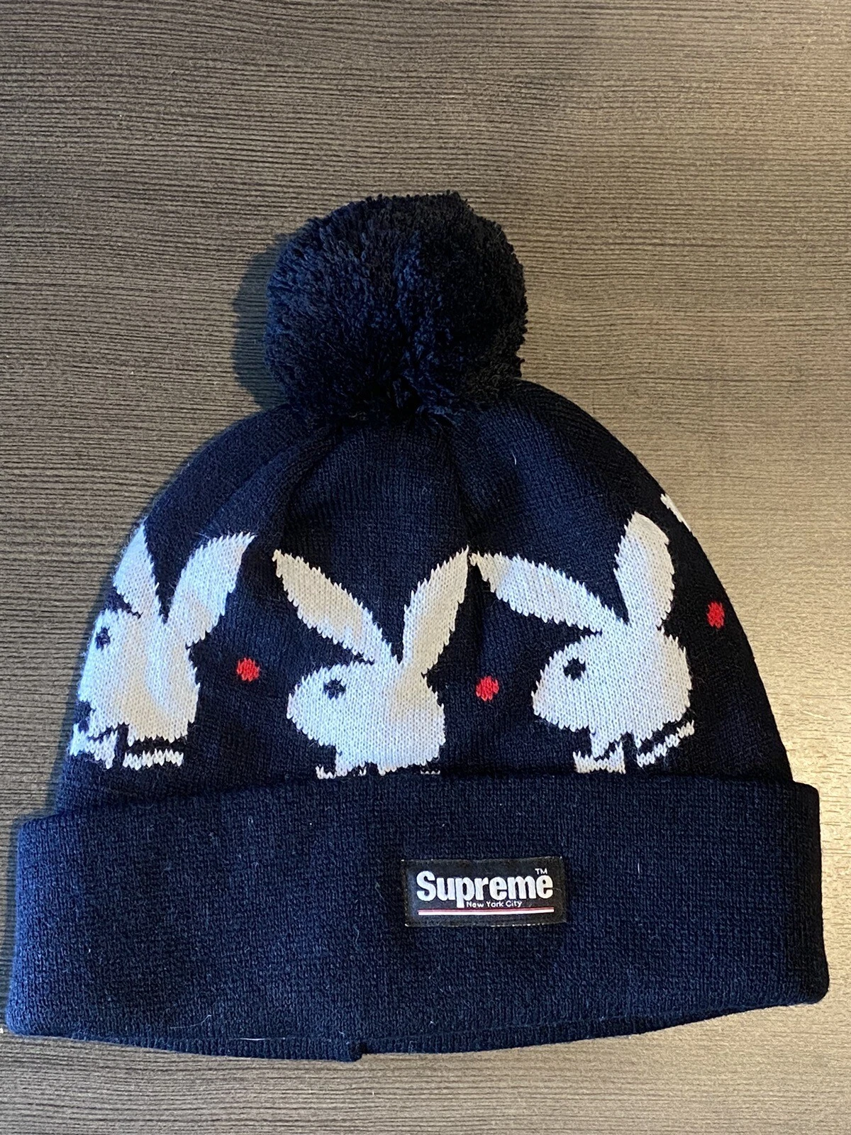 Supreme Playboy Jacquard Beanie avec étiquette (FW17)