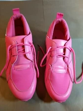 Top Moda Designer Bubblegum Pink Sneakers Size 10