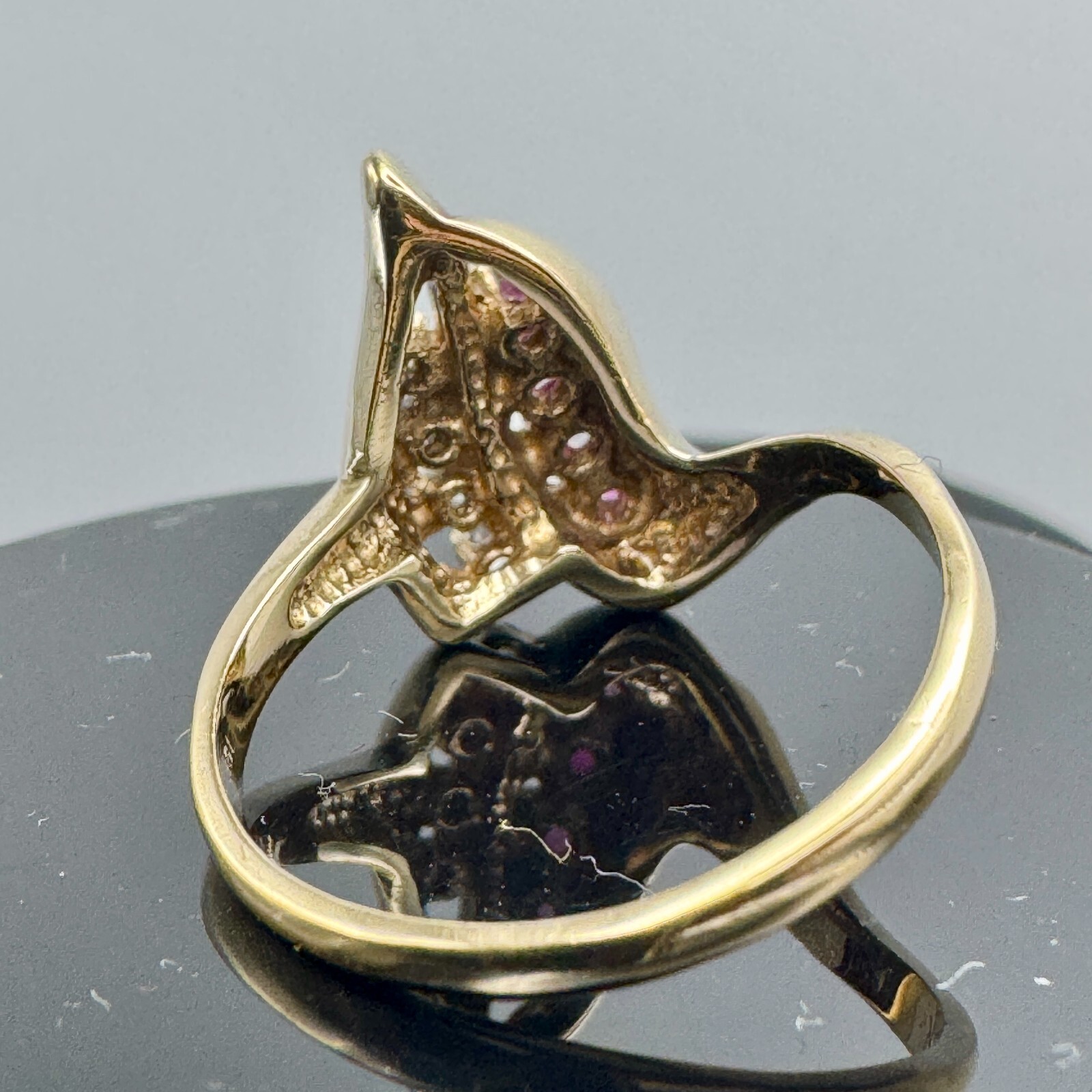 Solid 10k Gold Ring with Ruby and Diamond / Size … - image 2