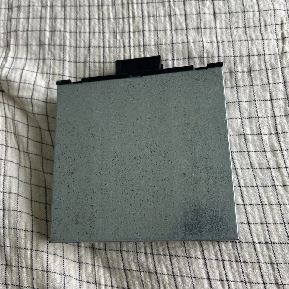 2013 BMW X3 Voltage Converter Control Unit 8ES 010 134 01 - Imagem 4 de 4