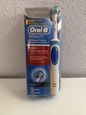 NOS Sealed Oral-B Vitality FlossAction Rechargeable Toothbrush with 2 Brushheads