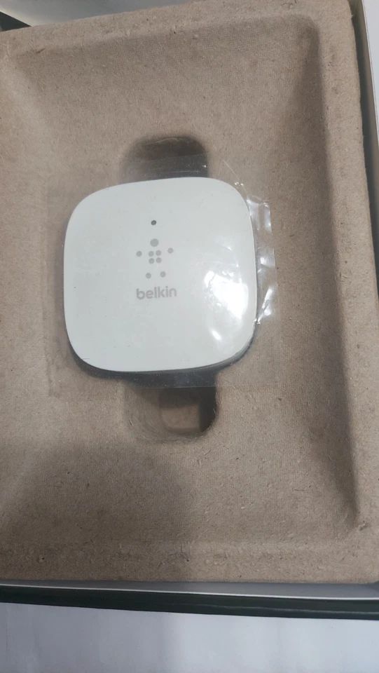 Belkin Wi-Fi Range Extender N300 F9K1015 Up To 5000 Square Feet - Image 2 of 2