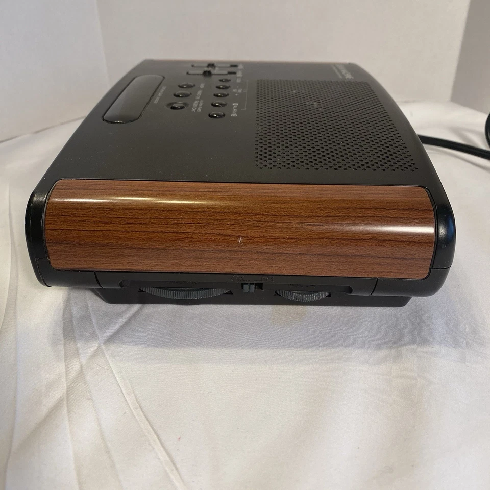 Reloj digital despertador doble Sony Dream Machine de colección radio AM/FM probado funciona Foto 4 de 4