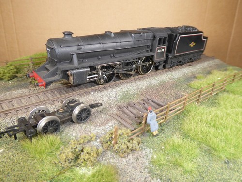 Hornby 00 Gauge BR Class 5 4-6-0 Steam Loco/Tender no 45192 in BR Black
